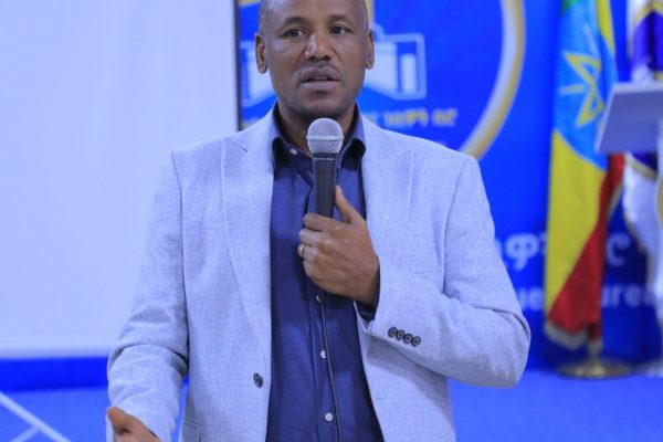 በየደረጃው ያለው ፈፃሚ የአገልጋይነት ስብእና በመላበስ የመልካም አስተዳደር ችግሮችን መፍታት እንደሚገባ ተገለጸ ፡፡